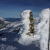 Eispanzer am Gipfelkreuz